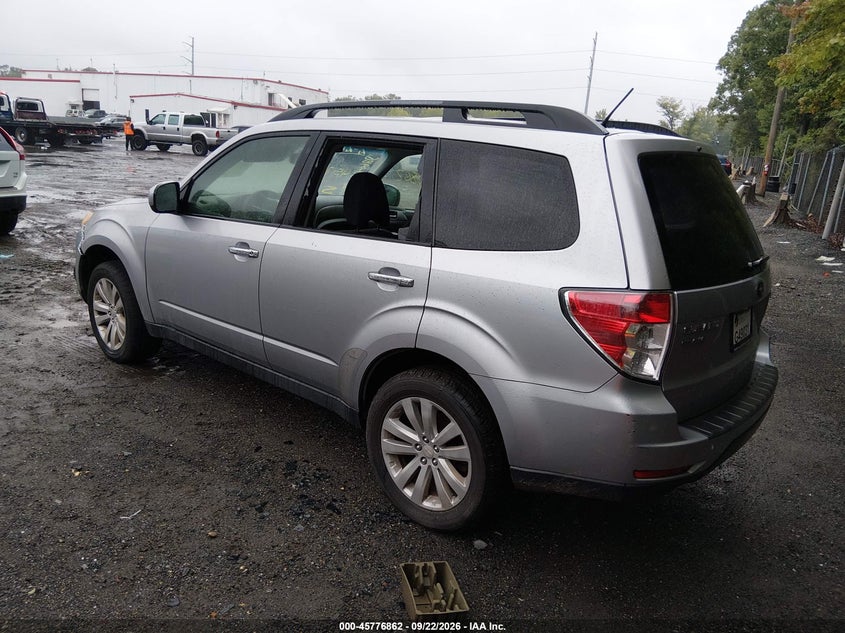 Vin: jf2shadc6ch463506, lot: 46275642, subaru forester 2.5x premium 20123