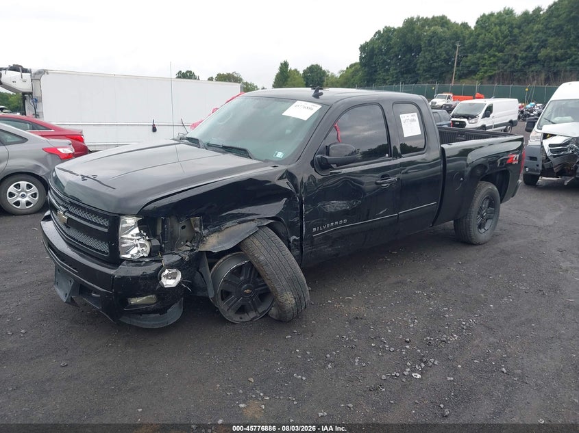 2011 Chevrolet Silverado, Front End, IAAI, VIN 1GCRKSE39BZ313109 — photo 2