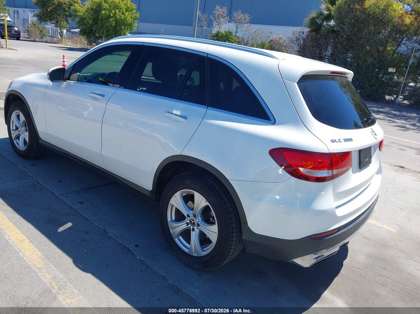 2017 MERCEDES-BENZ GLC 300 auction photo 3