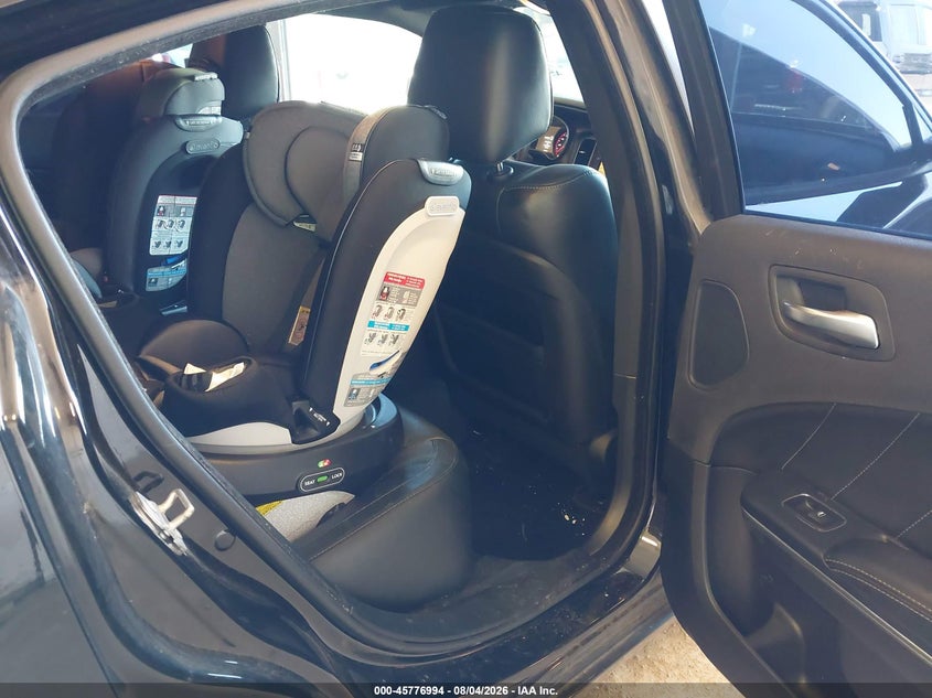 2015 DODGE CHARGER auction photo 8