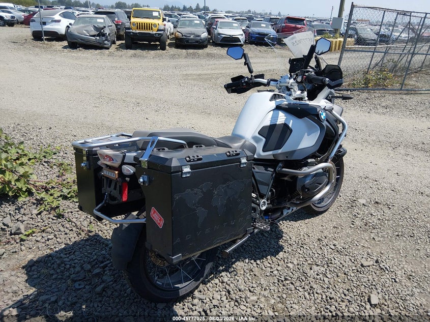 2017 BMW R1200 auction photo 4