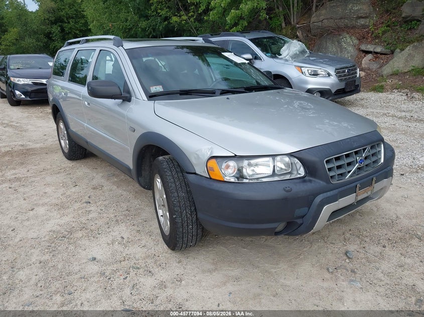 2005 VOLVO XC70 auction photo 1