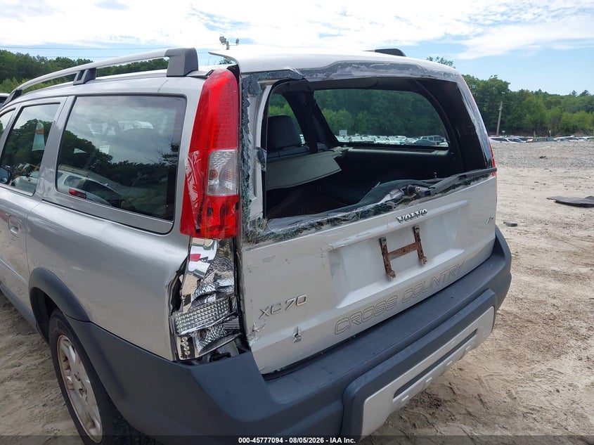 2005 VOLVO XC70 auction photo 6