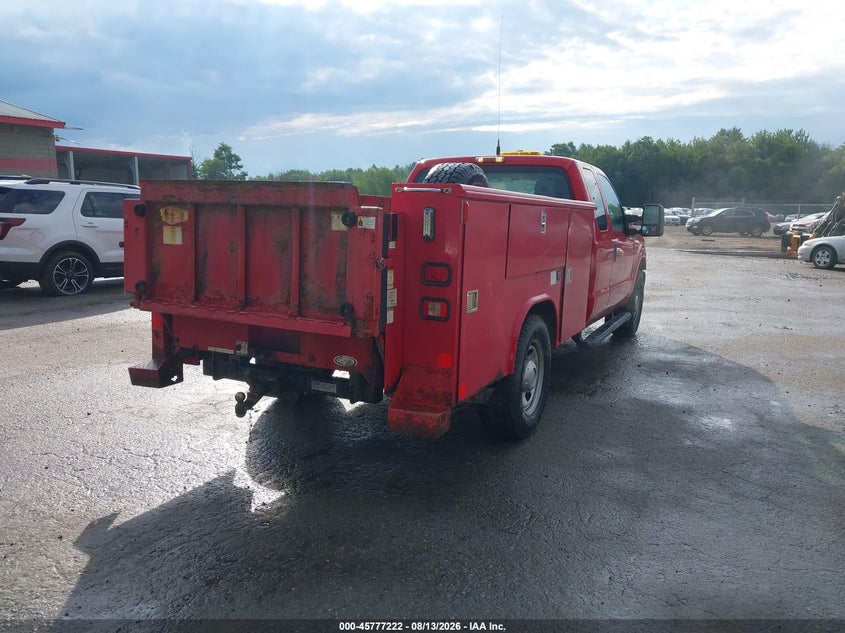 2011 FORD F-350 CHASSIS auction photo 4