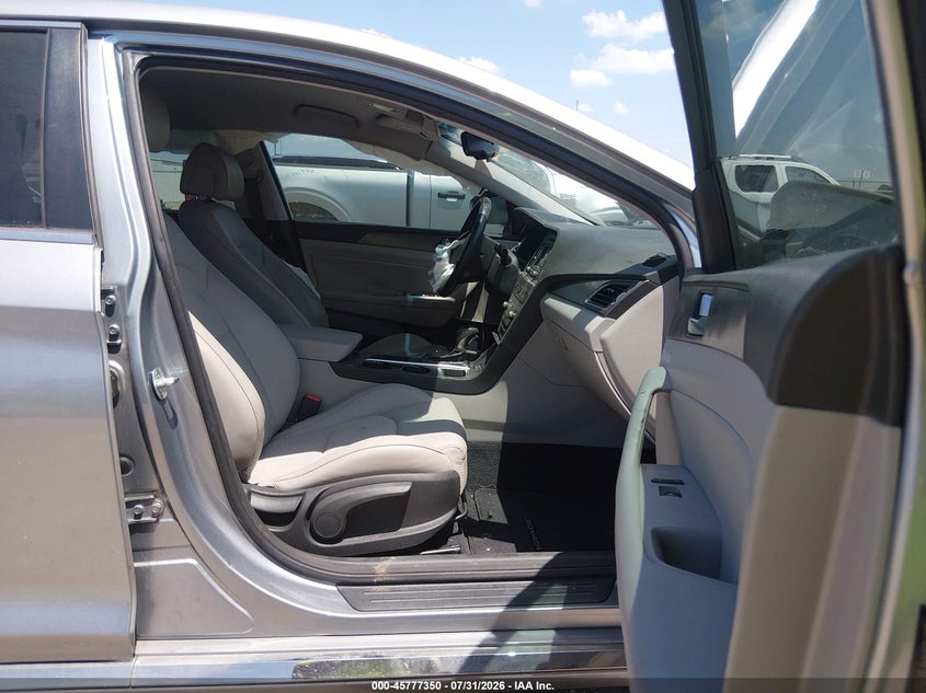 2015 HYUNDAI SONATA auction photo 5