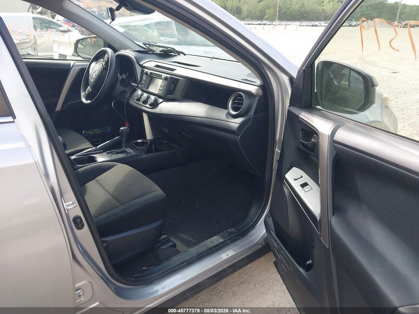 2018 TOYOTA RAV4 auction photo 5