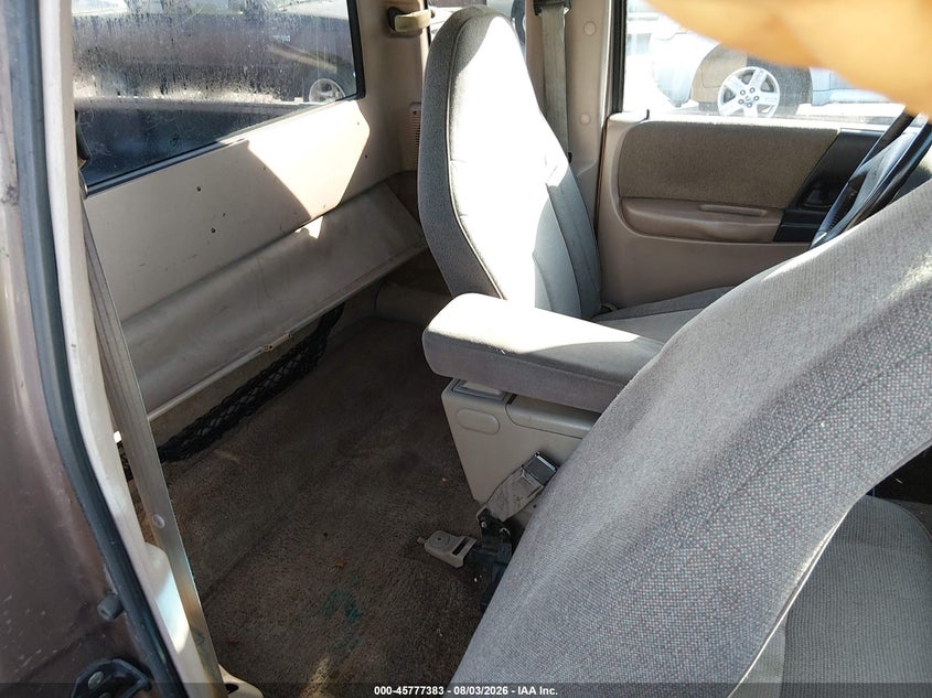 1994 MAZDA B3000 auction photo 8
