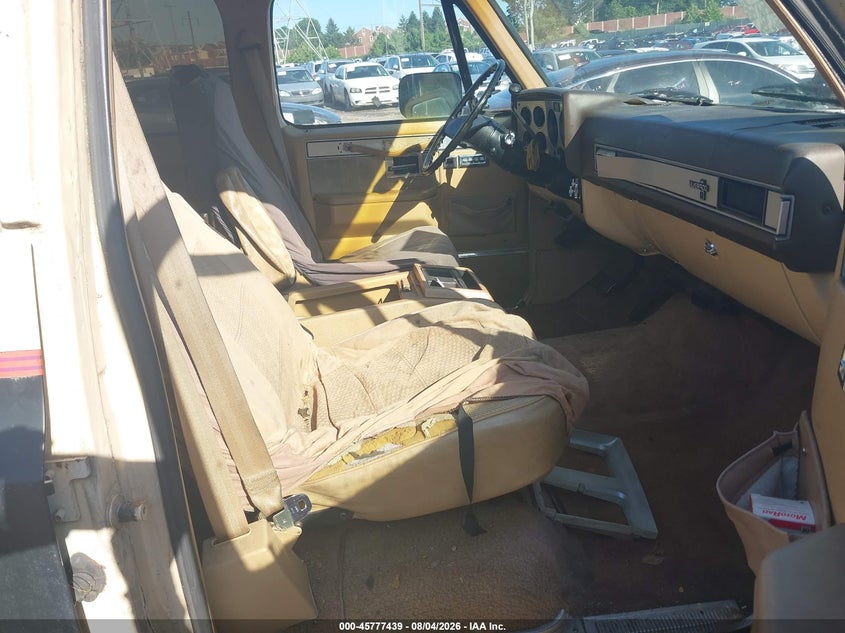 1986 CHEVROLET SUBURBAN