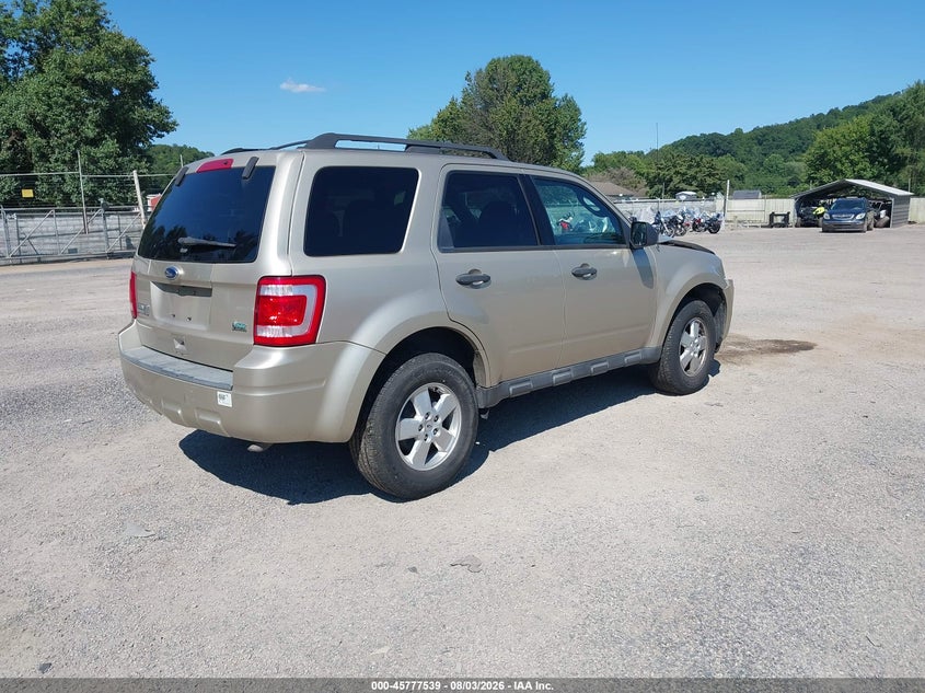 Vin: 1fmcu0dg8akc28984, lot: 46276319, ford escape xlt 20104