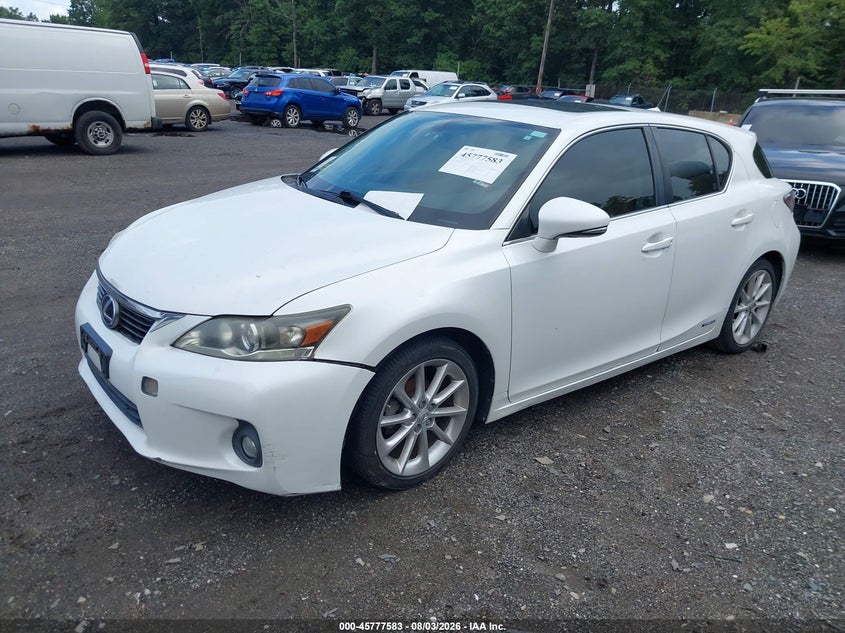 Vin: jthkd5bhod2152799, lot: 46276363, lexus ct 200h 20132