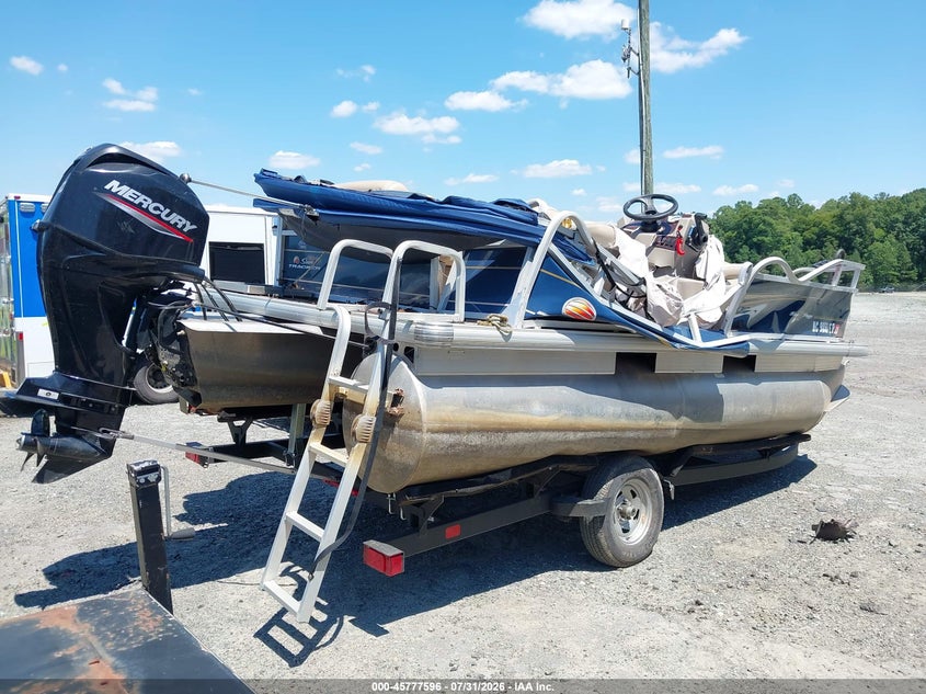 2021 TRACKER BASS BUGGY 16XL auction photo 4