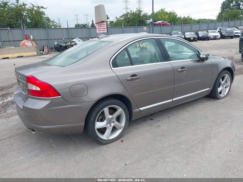 2010 VOLVO S80 auction photo 4