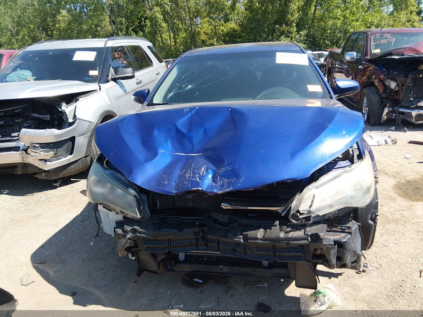 TOYOTA CAMRY - zdjęcie 13
