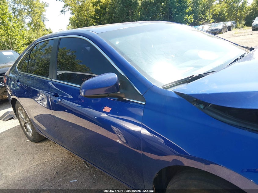 TOYOTA CAMRY - zdjęcie 14