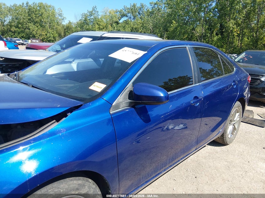 TOYOTA CAMRY - zdjęcie 15