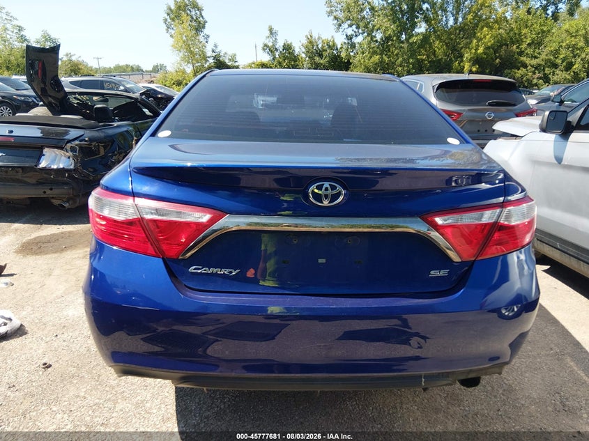 TOYOTA CAMRY - zdjęcie 17