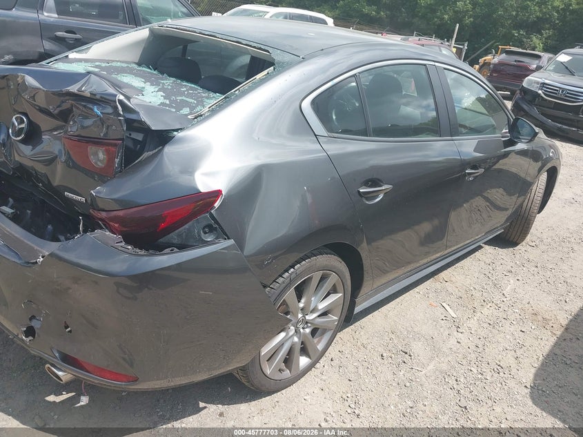 2022 MAZDA MAZDA3 auction photo 4