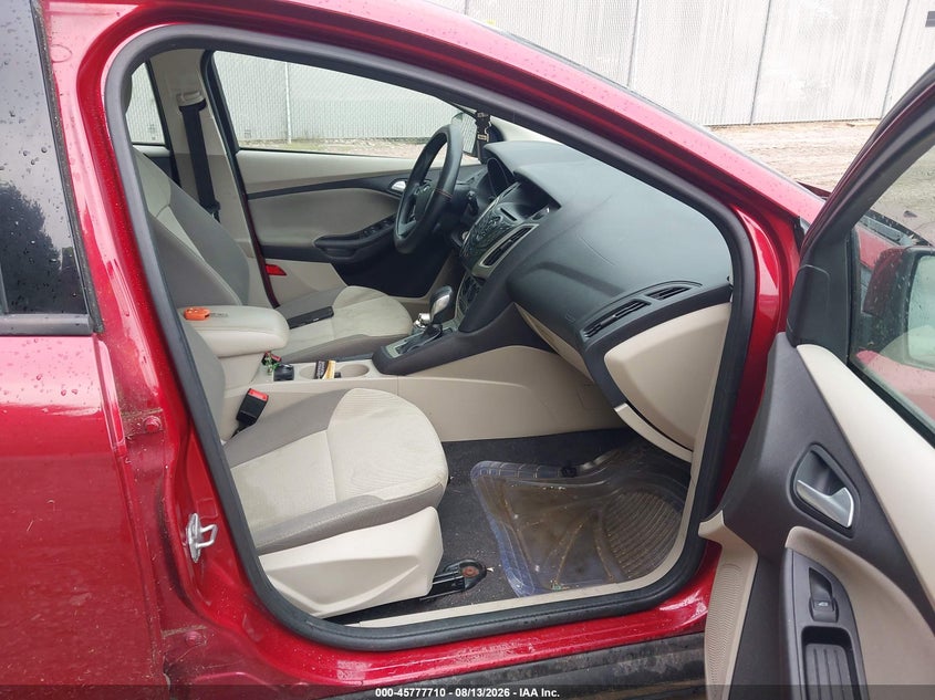 2014 FORD FOCUS auction photo 5