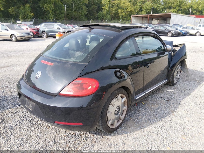 2013 VOLKSWAGEN BEETLE auction photo 4