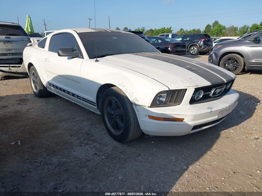 2005 FORD MUSTANG auction photo 1