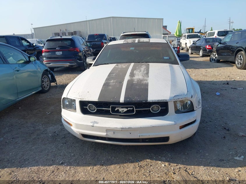 2005 FORD MUSTANG auction photo 6