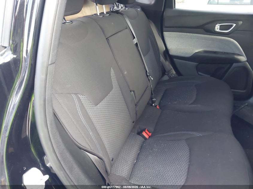 2024 JEEP COMPASS auction photo 8