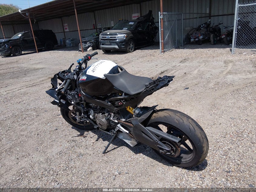 2023 APRILIA TUONO auction photo 3