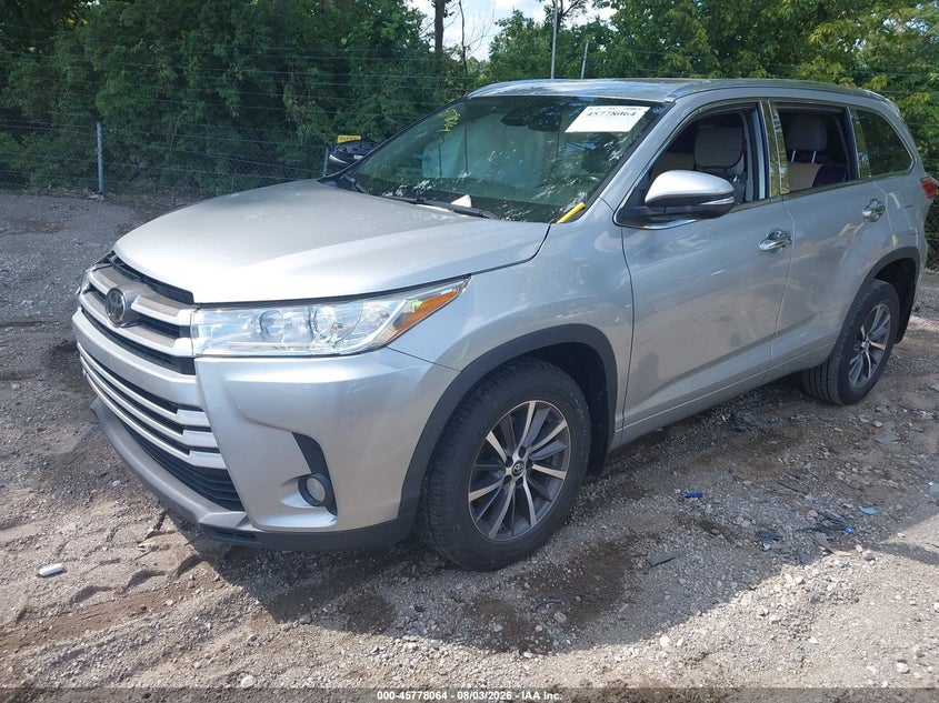 2018 TOYOTA HIGHLANDER auction photo 2