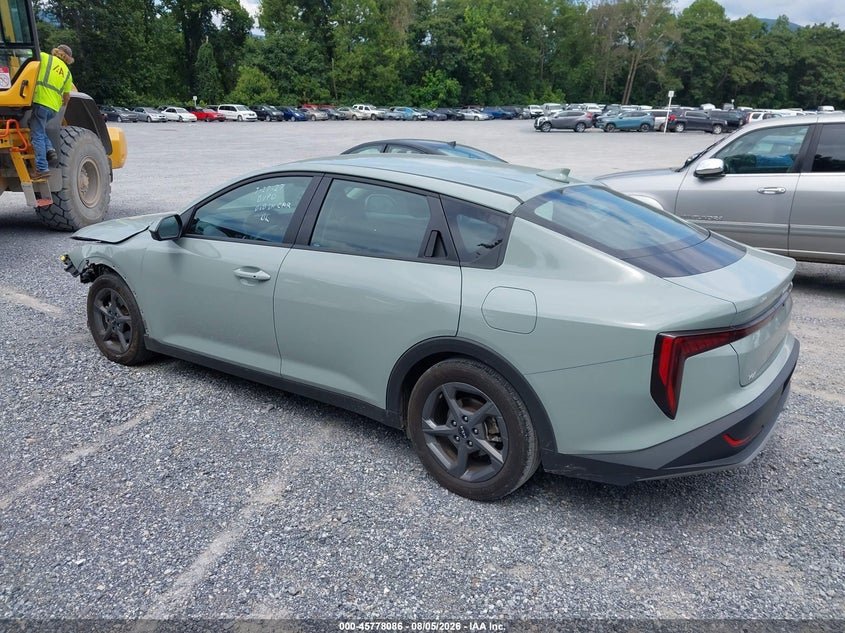 2025 KIA K4 auction photo 3