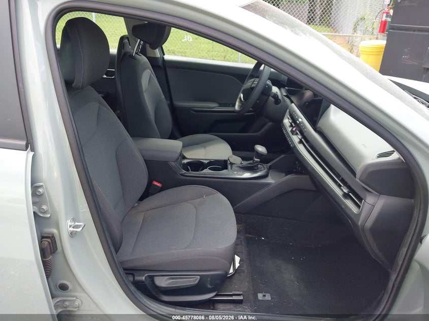 2025 KIA K4 auction photo 5