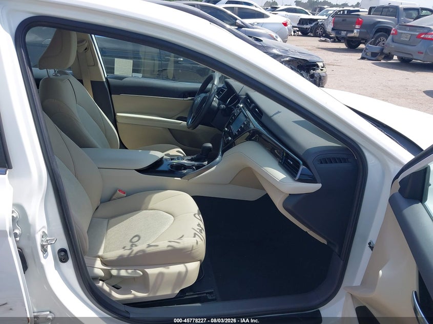 2020 TOYOTA CAMRY auction photo 5