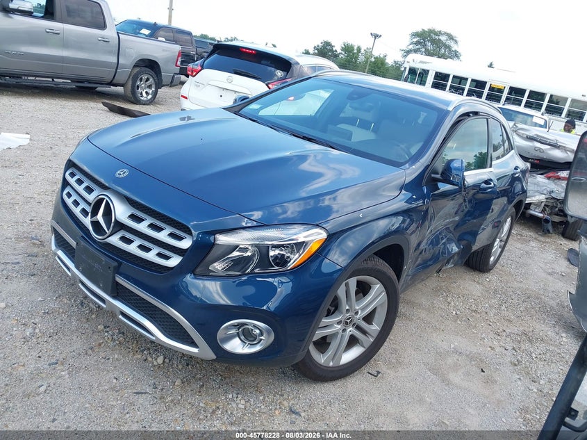 2020 MERCEDES-BENZ GLA 250 — zdjęcie 2