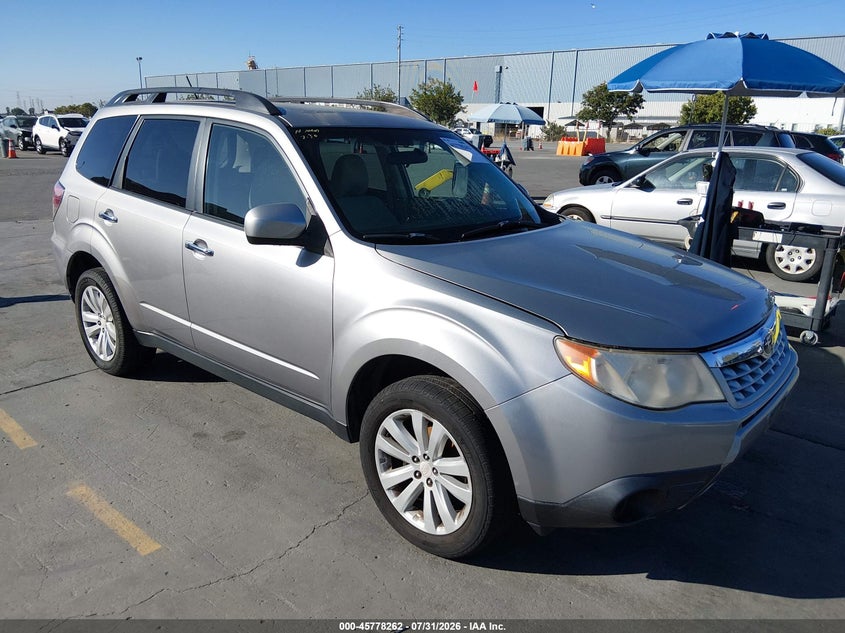 Vin: jf2shadc7bh739898, lot: 46277042, subaru forester 2.5x premium 2011 img_1