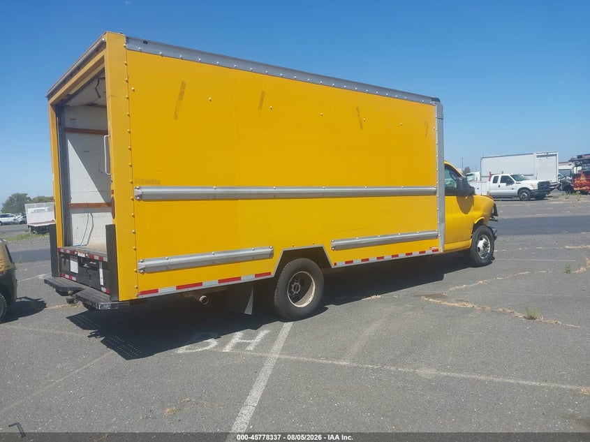 2017 GMC SAVANA CUTAWAY auction photo 4
