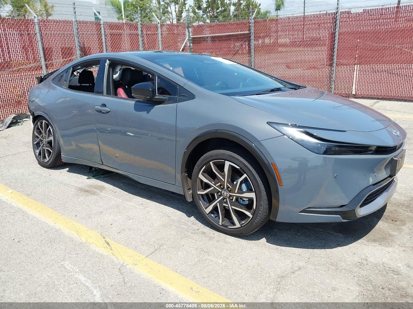 Vin: jtdacacu1t3060792, lot: 46277189, toyota prius plug-in hybrid xse 2026 img_1