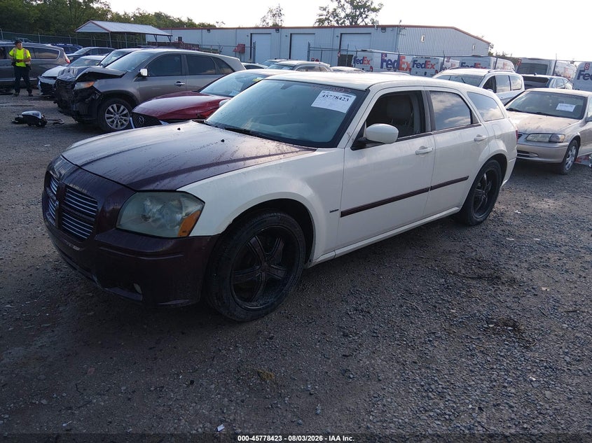 2005 DODGE MAGNUM — zdjęcie 2