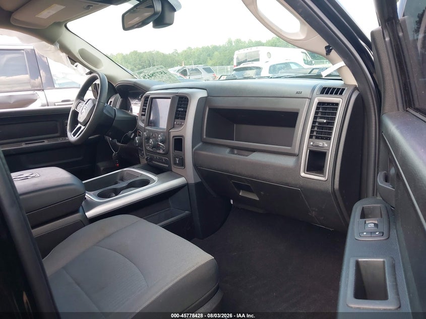RAM 1500 CLASSIC - zdjęcie 5