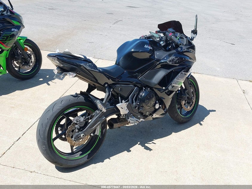 KAWASAKI EX650 2019