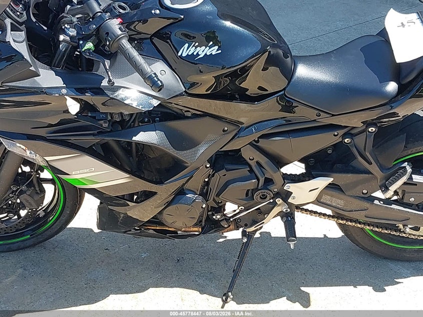 KAWASAKI EX650 2019