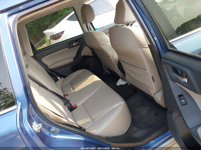 2015 SUBARU FORESTER auction photo 8