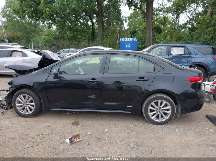 TOYOTA COROLLA - zdjęcie 14