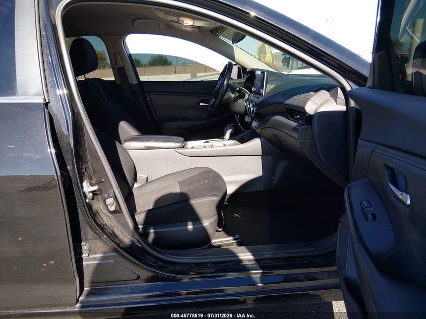 2021 NISSAN SENTRA auction photo 5