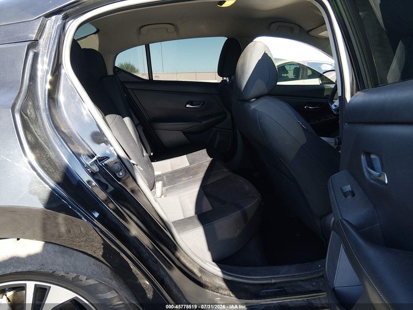 2021 NISSAN SENTRA auction photo 8