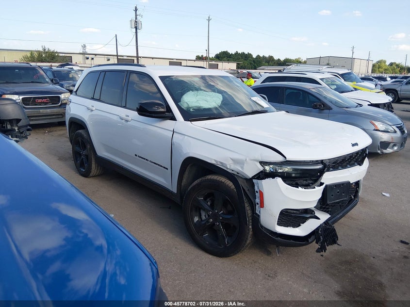JEEP GRAND CHEROKEE - zdjęcie 13