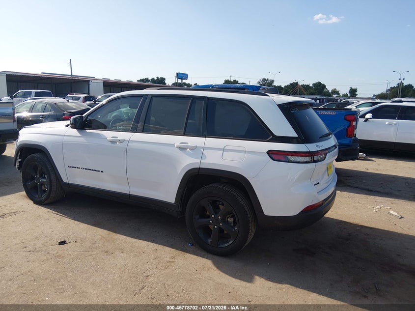 JEEP GRAND CHEROKEE - zdjęcie 14