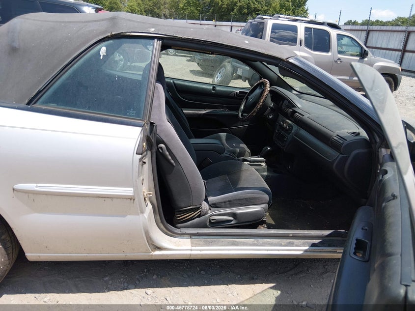 2005 CHRYSLER SEBRING auction photo 5