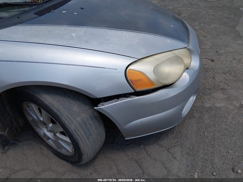 2005 CHRYSLER SEBRING auction photo 6