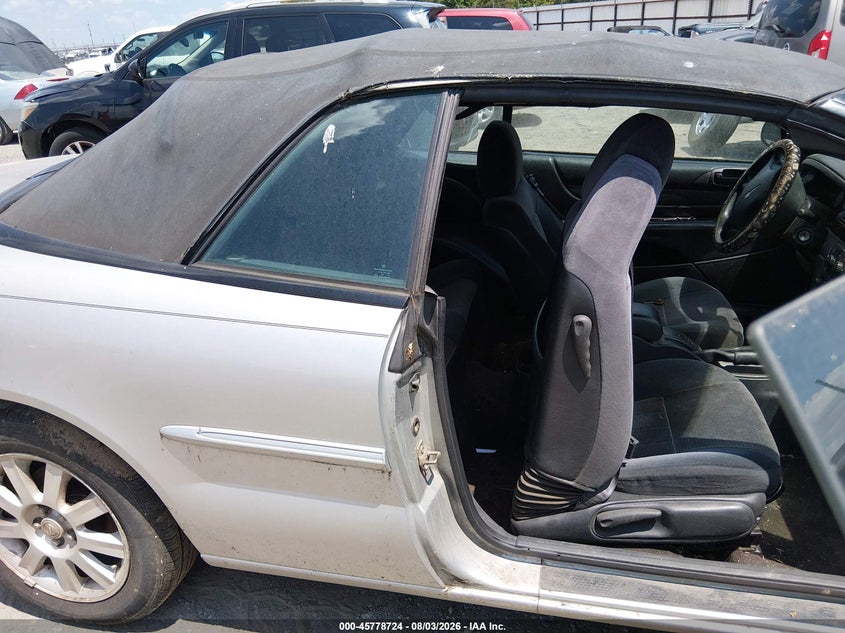 2005 CHRYSLER SEBRING auction photo 8