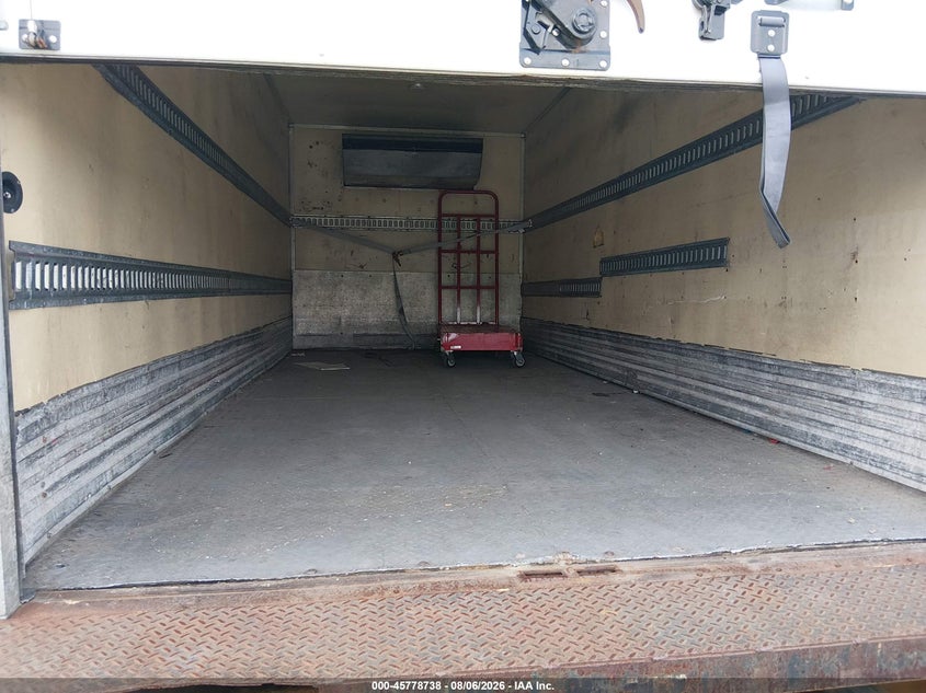 2016 ISUZU NPR DSL REG AT auction photo 6