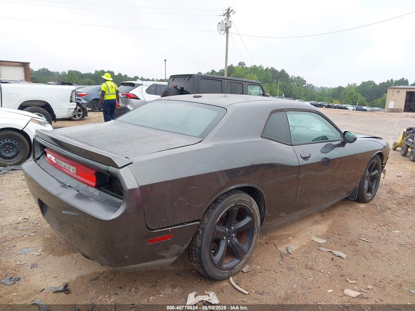 Vin: 2c3cdybt5eh104384, lot: 46277604, dodge challenger r/t 20144